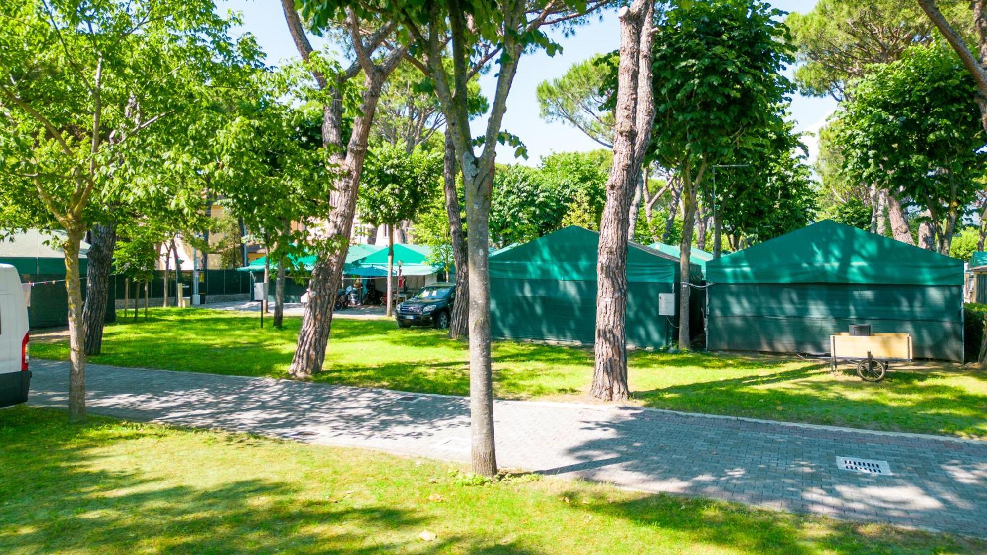 Camping Apuano Marina di Massa Extérieur photo