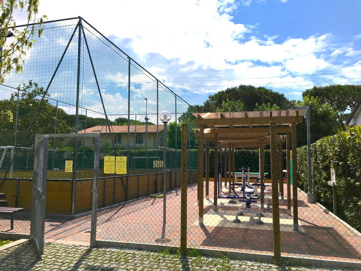 Camping Apuano Marina di Massa Extérieur photo